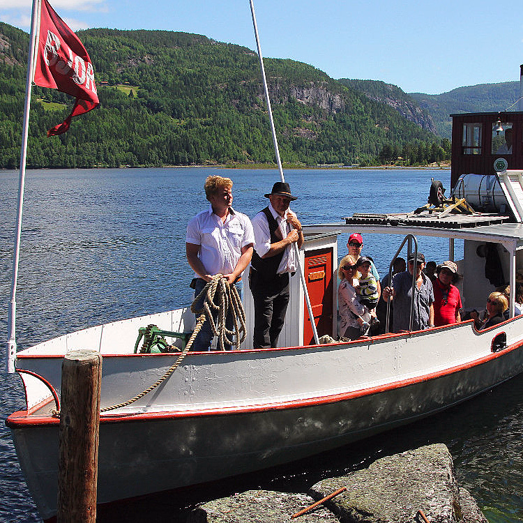 Cruisetur med dampskip