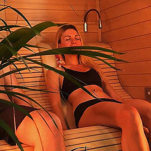 Floating med IR Sauna