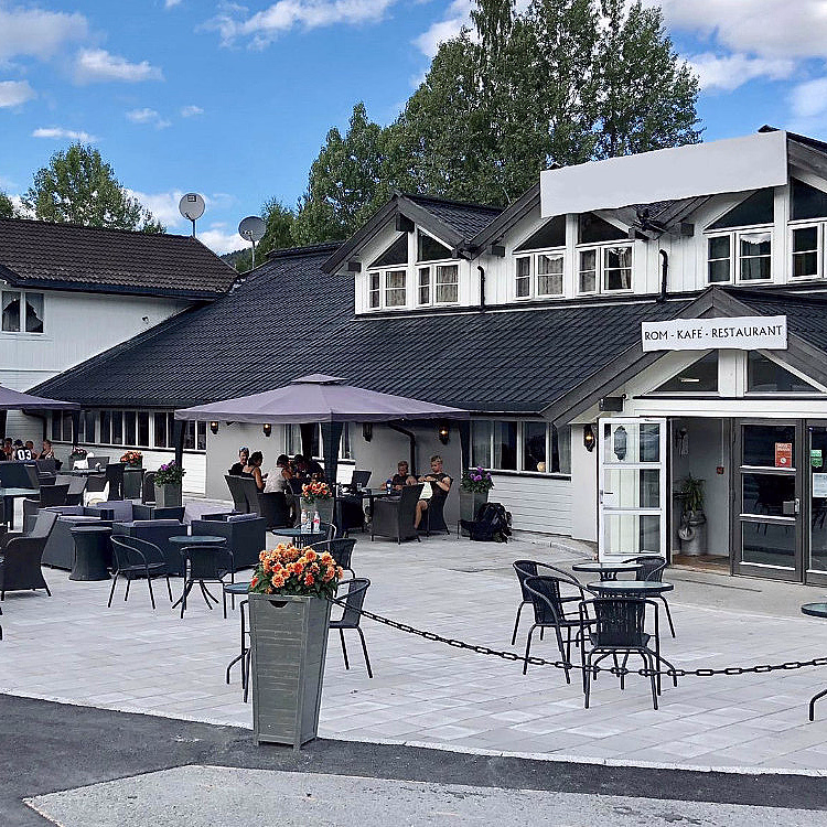 Dresinopplevelse med hotell