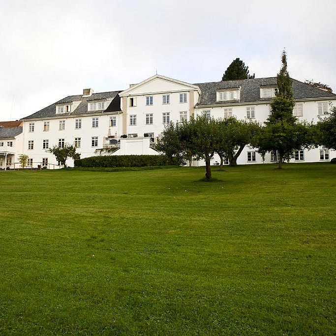 Herregårdsopphold og alpakkavandring