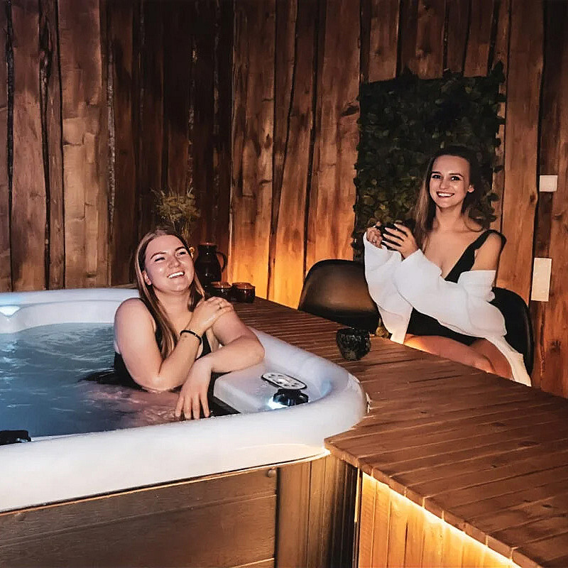 Duo spamassasje, jacuzzi & sauna