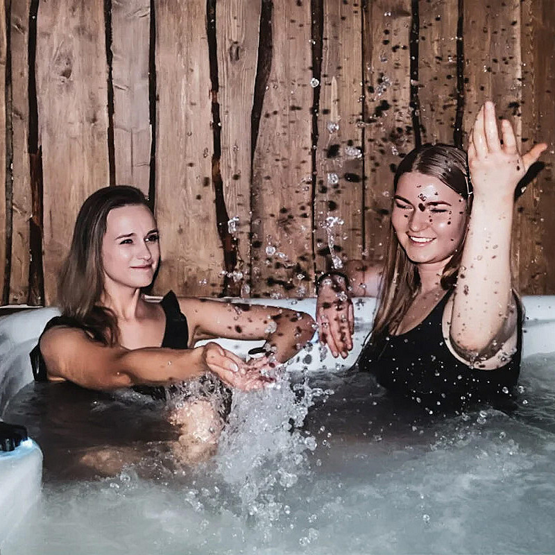 Spa, jacuzzi & badstue for to