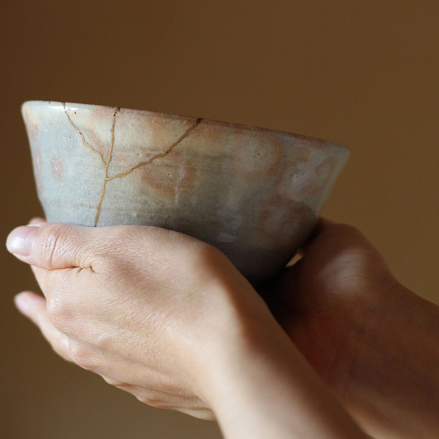 Lag Kintsugi gullkeramikk