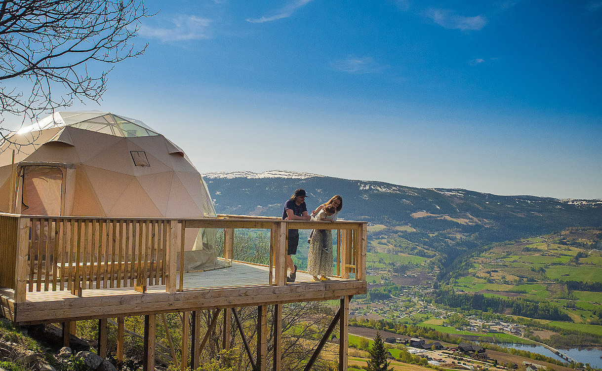 Dome Glamping