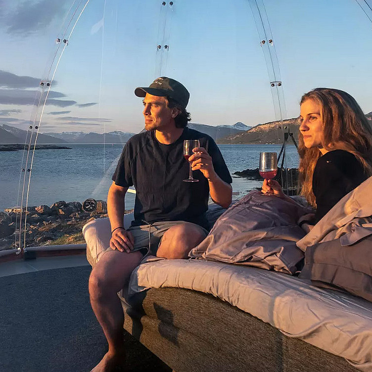 Dome Glamping