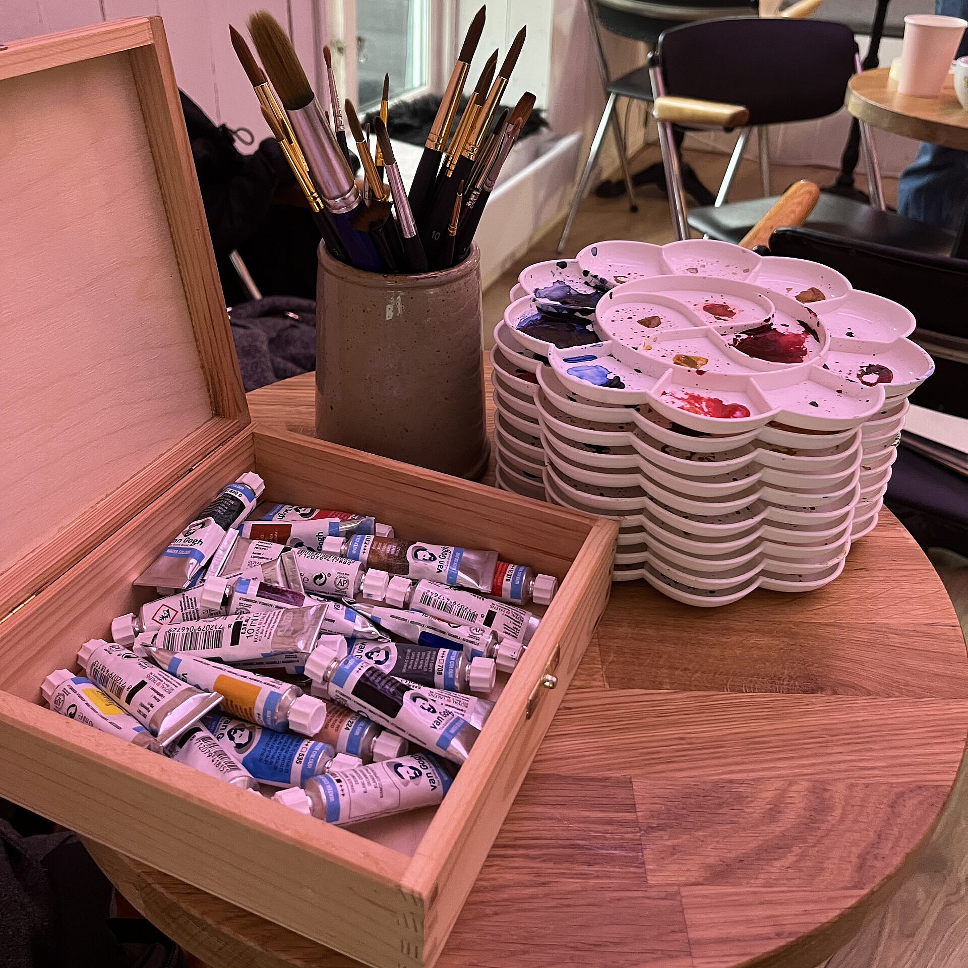 Paint & Fika