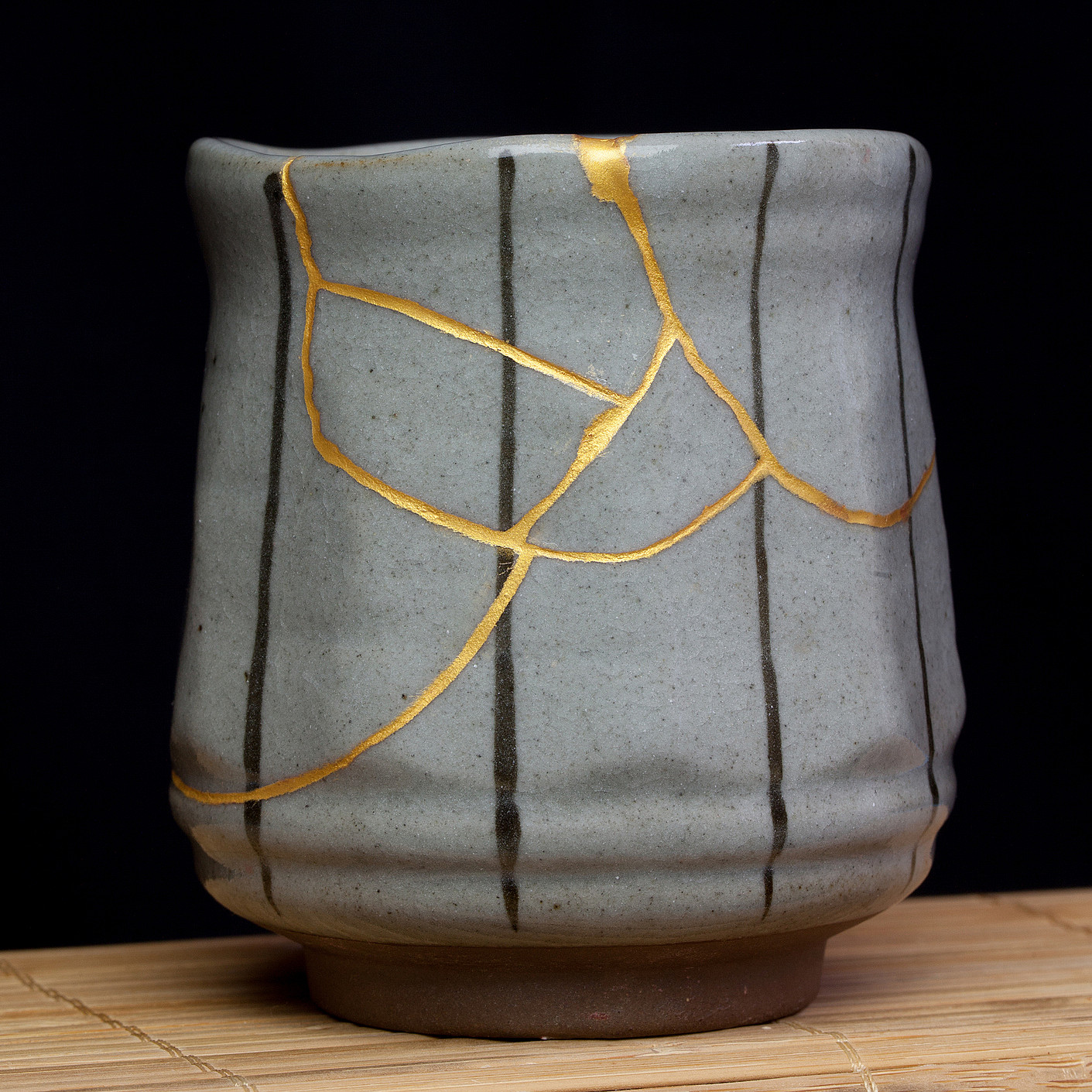 Lag Kintsugi gullkeramikk