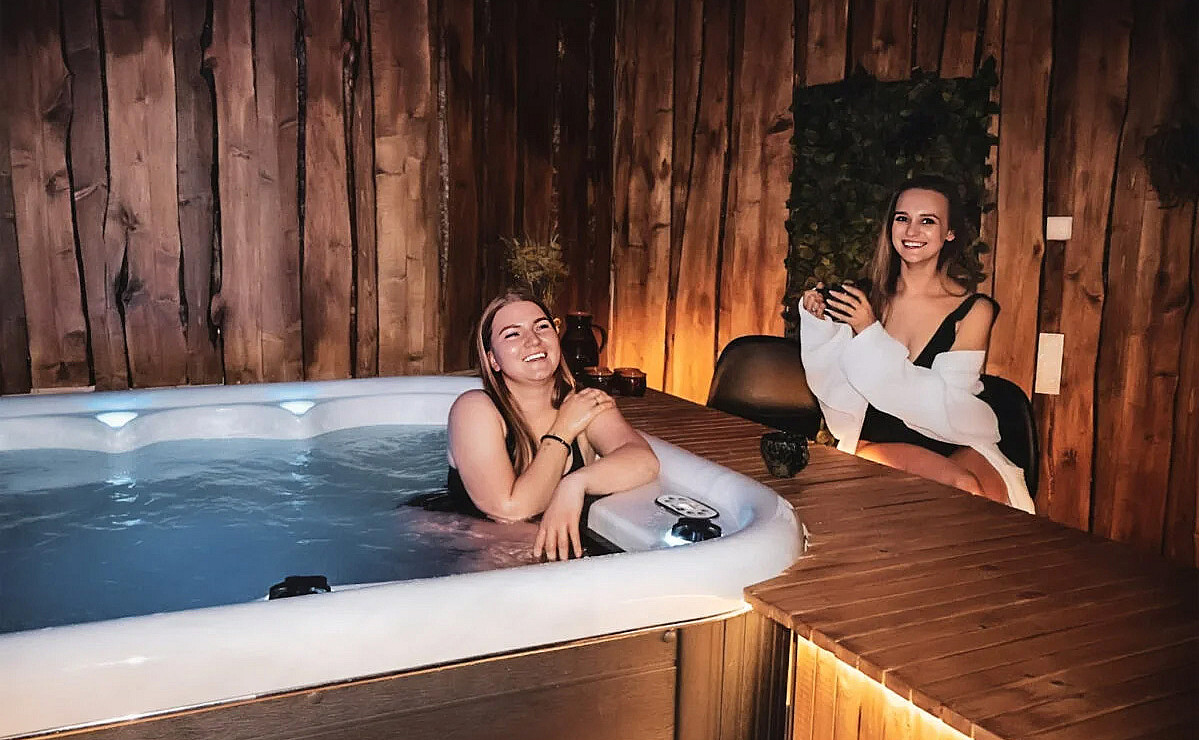 Spa, massasje, sauna & jacuzzi for to