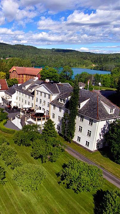 Herregårdsopphold og alpakkavandring - image 2