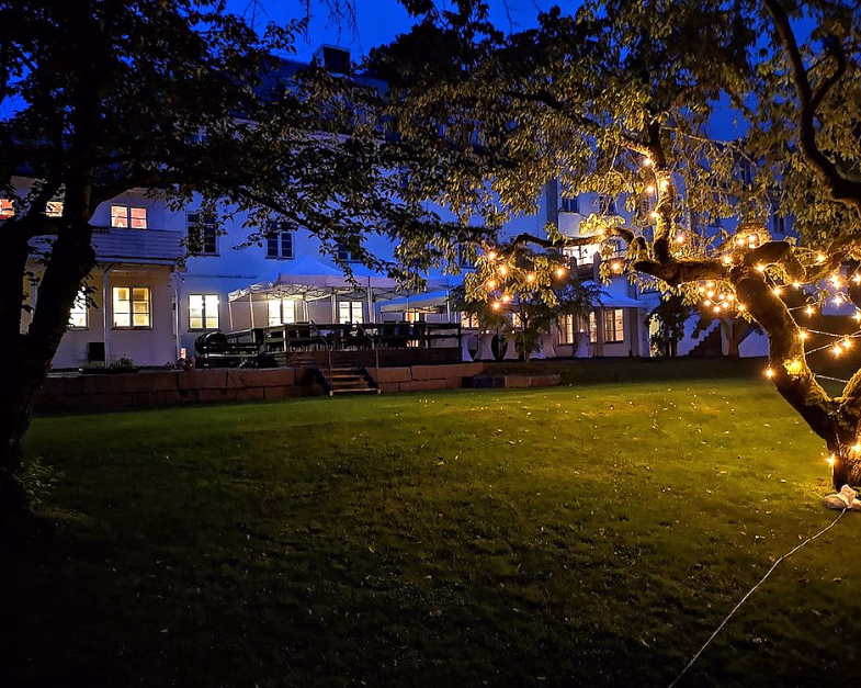 Romantikk på herregård - image 1