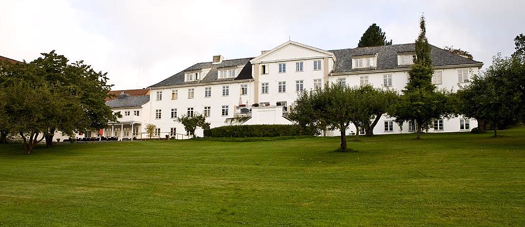 Herregårdsopphold med ridetur - image 2