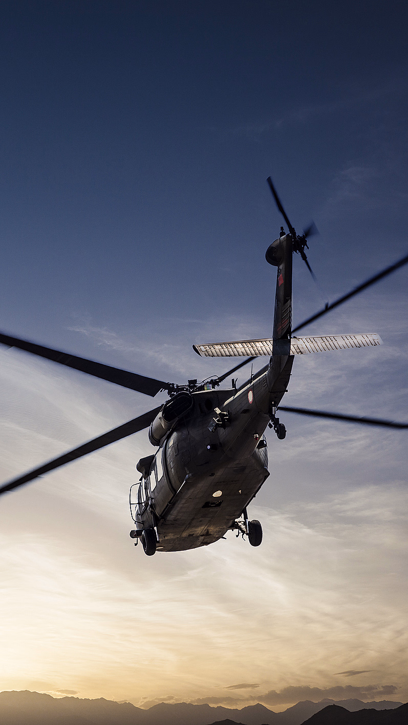 Introduksjon til helikopterflyging for tre - image 2