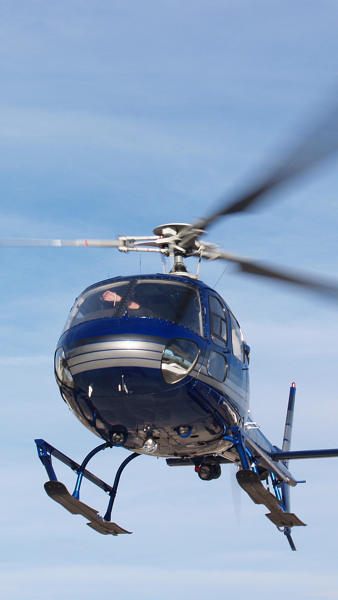 Introduksjon til helikopterflyging for tre - image 3