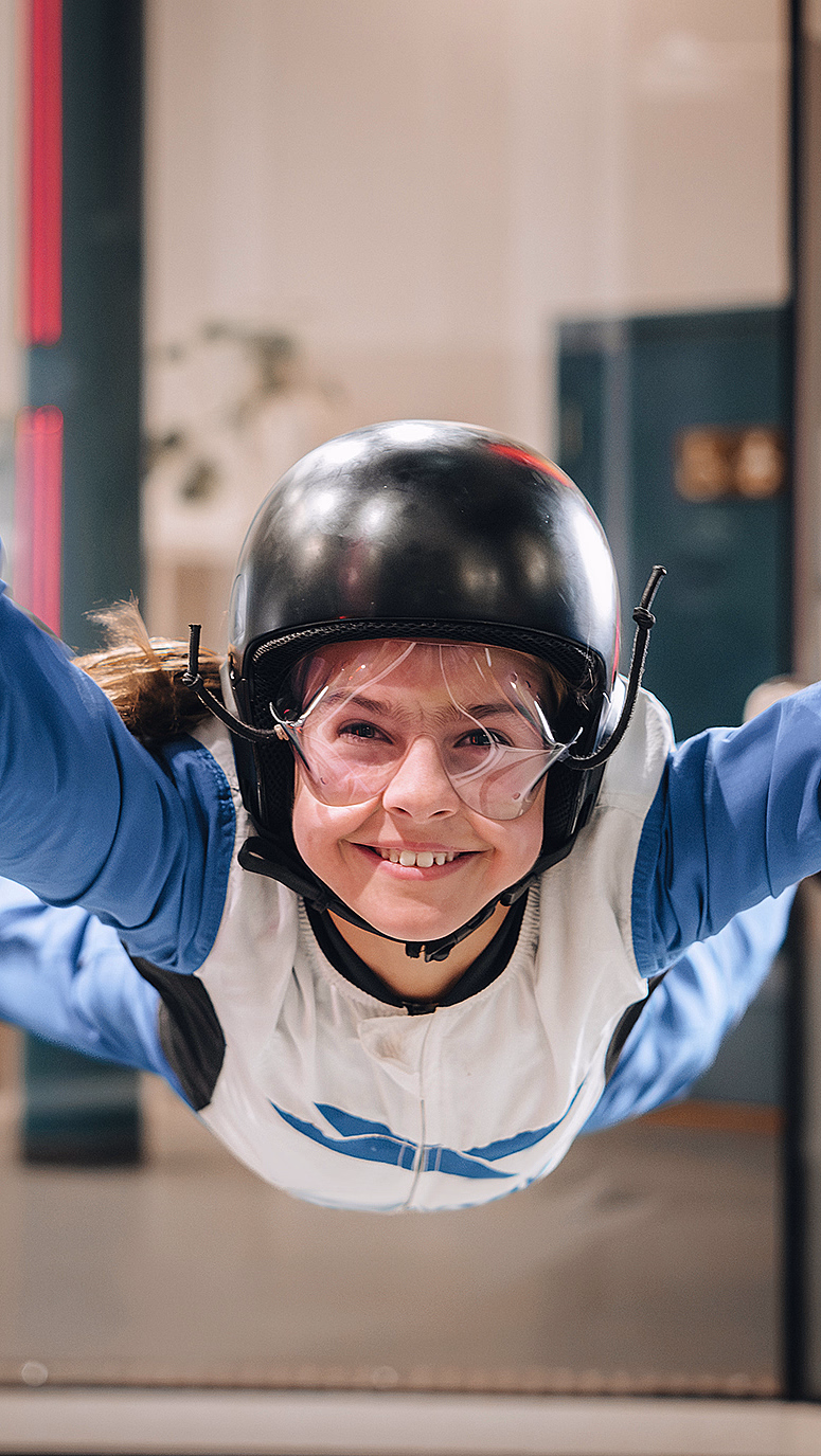 Indoor skydive deluxe - image 4