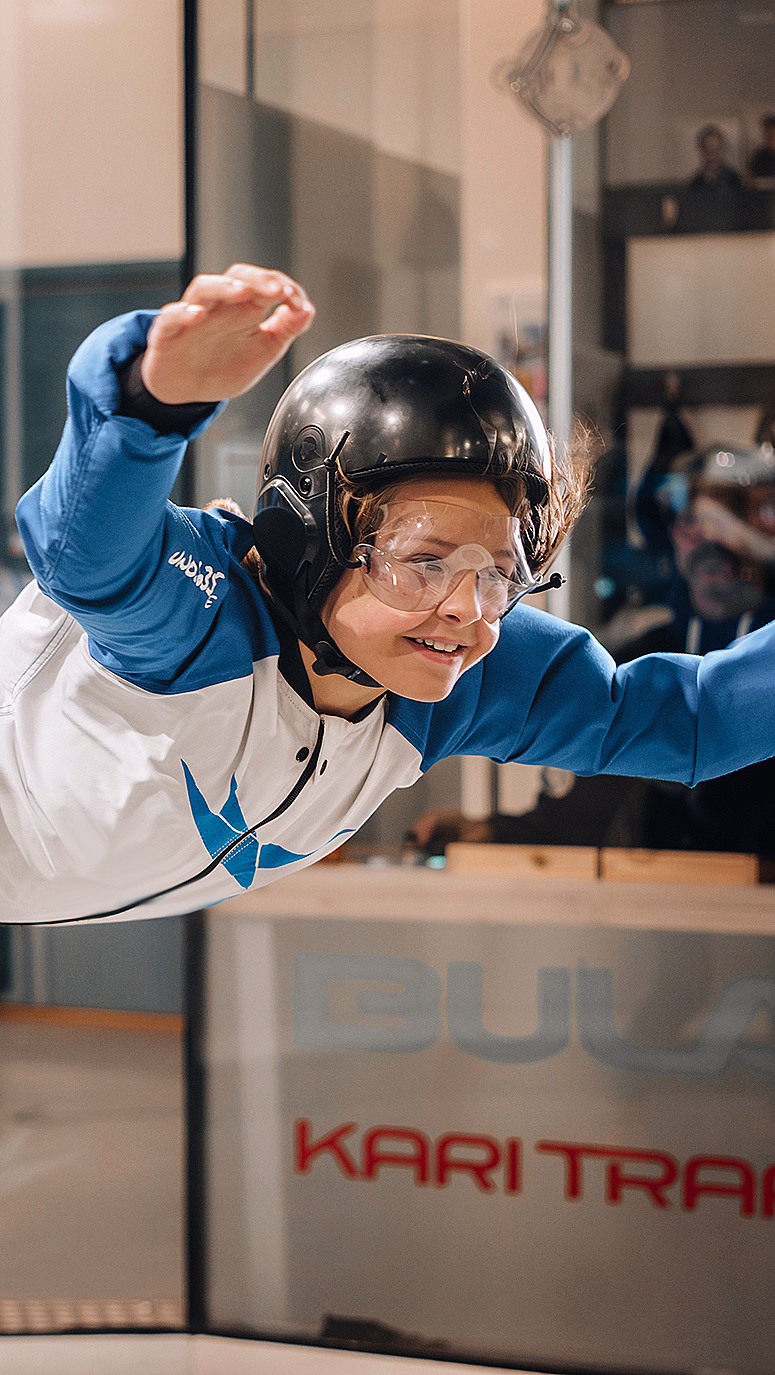 Indoor skydive deluxe - image 2