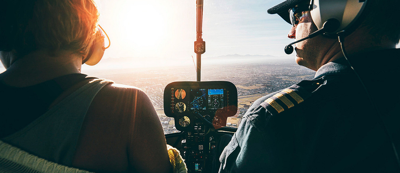 Helikopterleksjon og prøveflyging