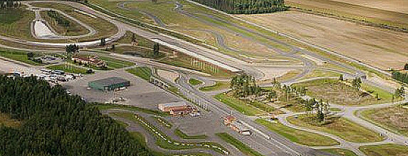 Supersportsbil og racing