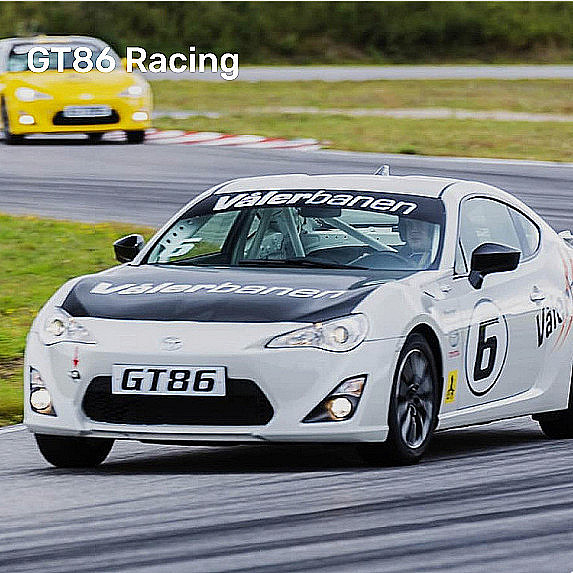 Supersportsbil og racing