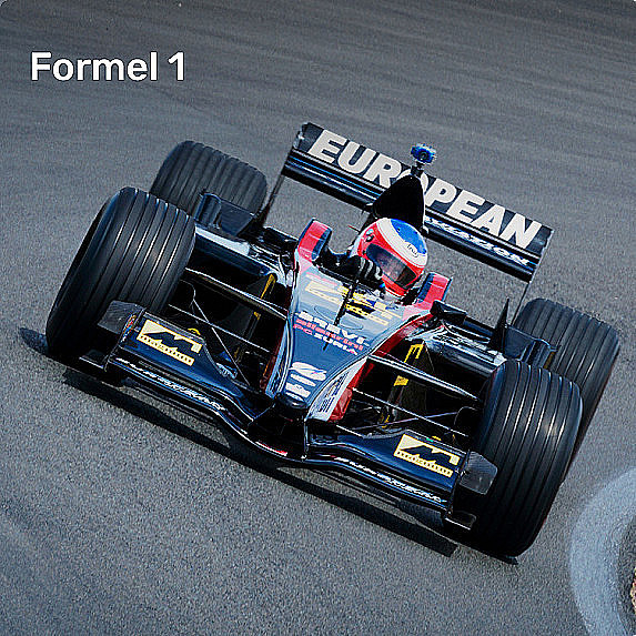 Supersportsbil og racing