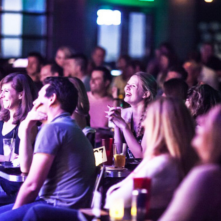 Stand Up-kveld for to