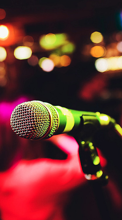 Stand Up-kveld for to
