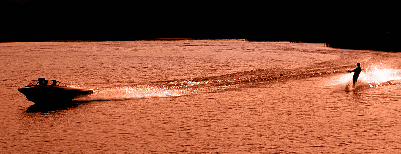 Barefoot Watersport Experience