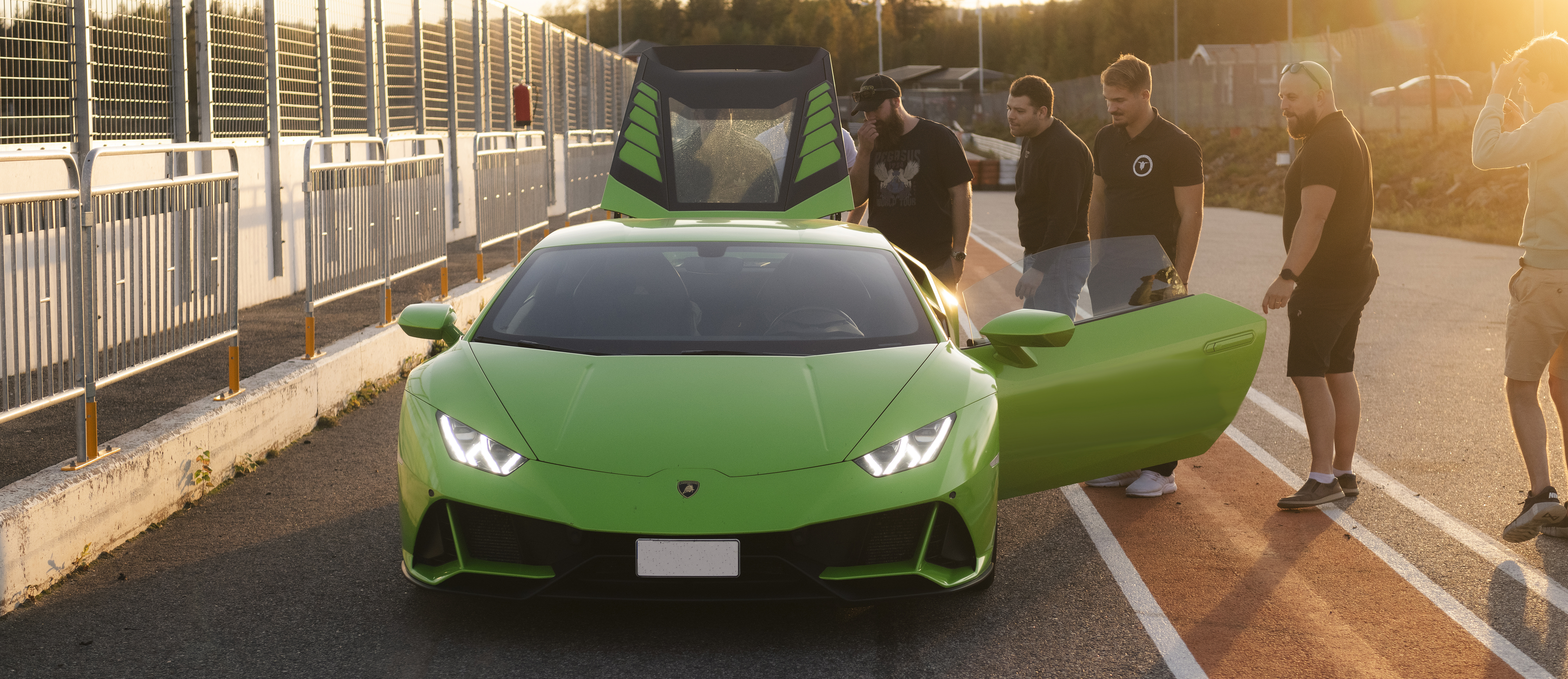 Kjør Lamborghini på racerbane