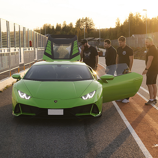 Kjør Lamborghini på racerbane deluxe