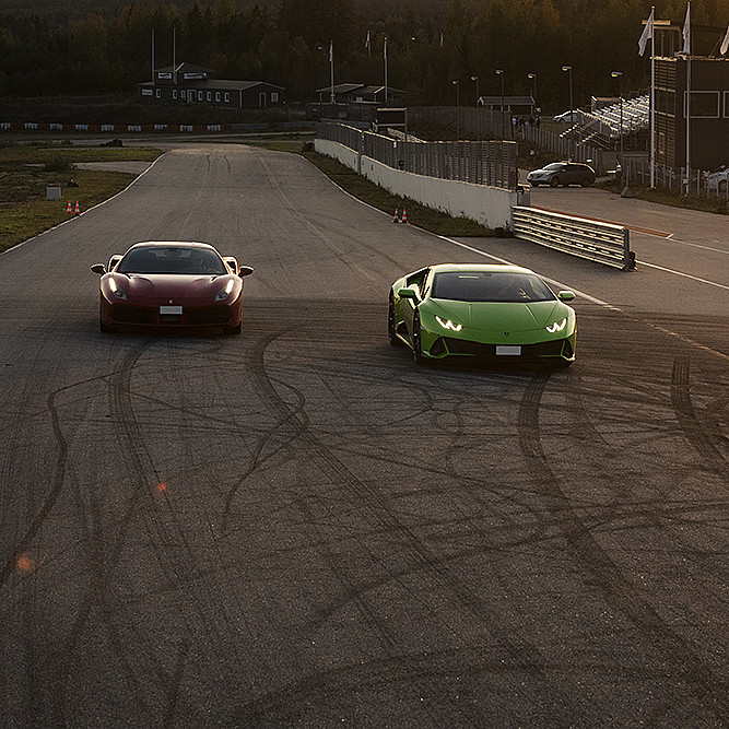Kjør Lamborghini & Ferrari på racerbane