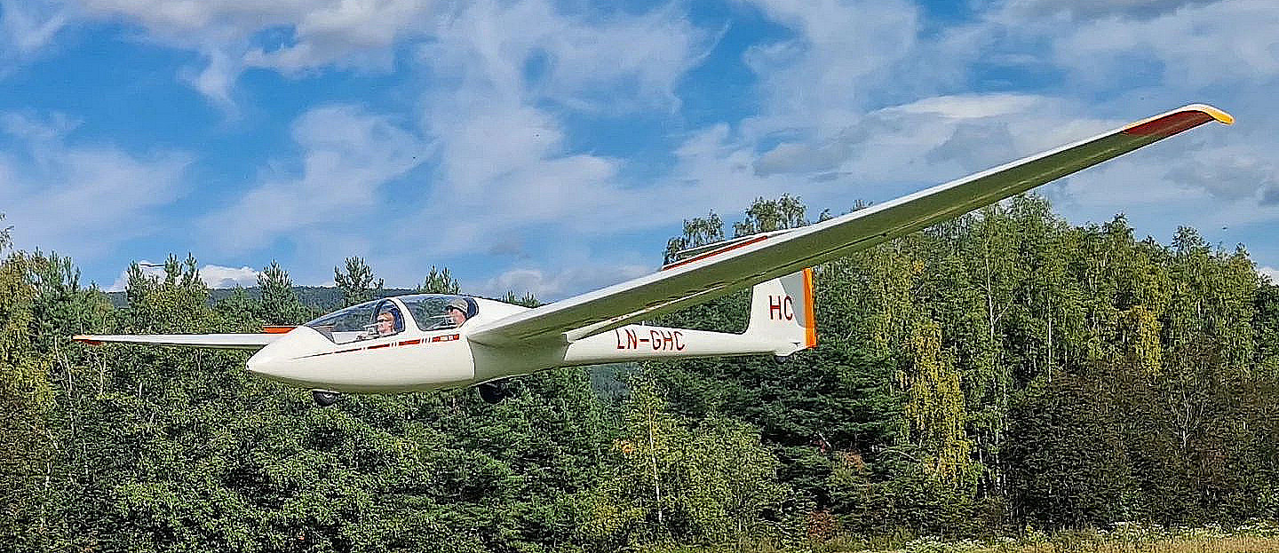 Opplev akrobatikk i seilfly