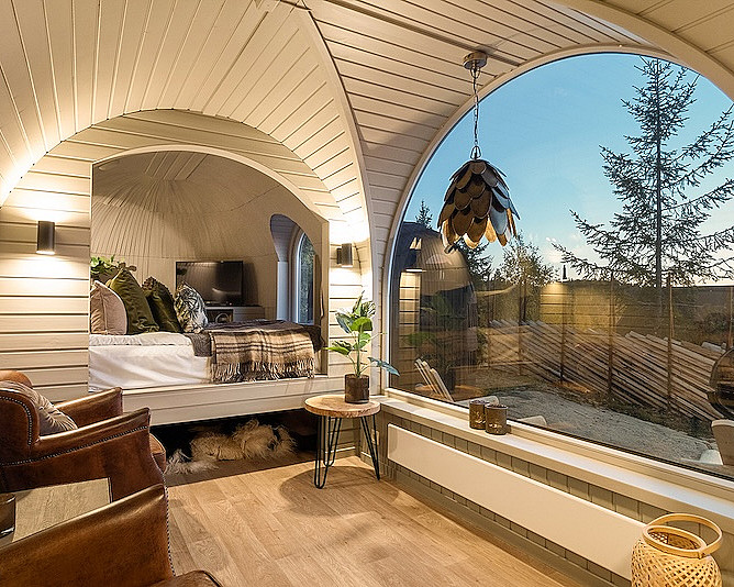 Overnatting i Igloohut