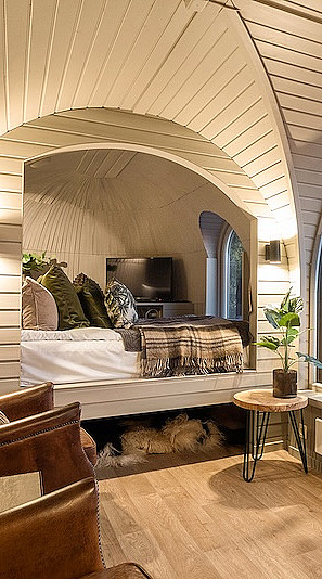 Overnatting i Igloohut