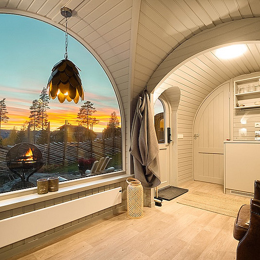 Overnatting i Igloohut