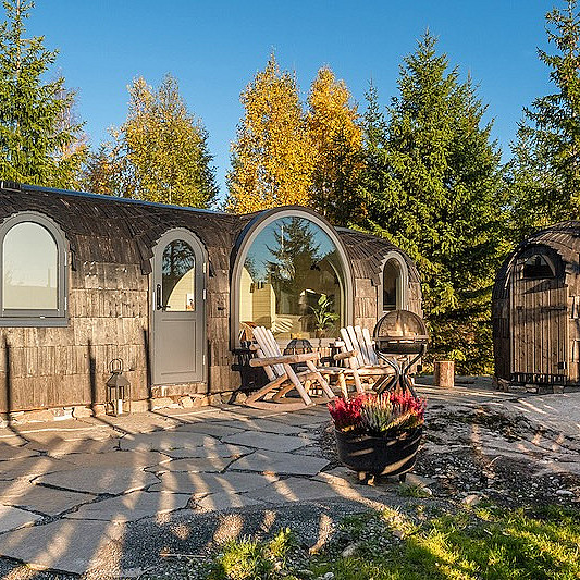 Overnatting i Igloohut