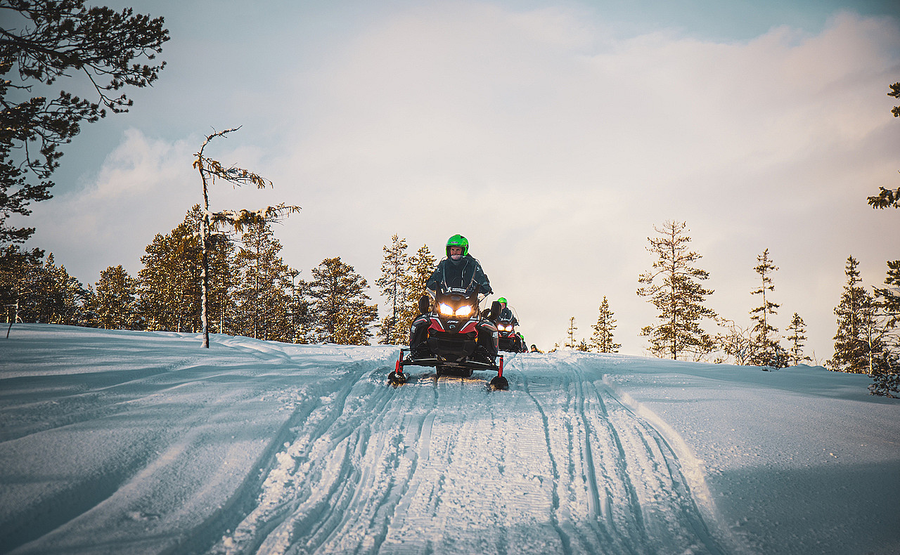 Snøscootersafari heldag