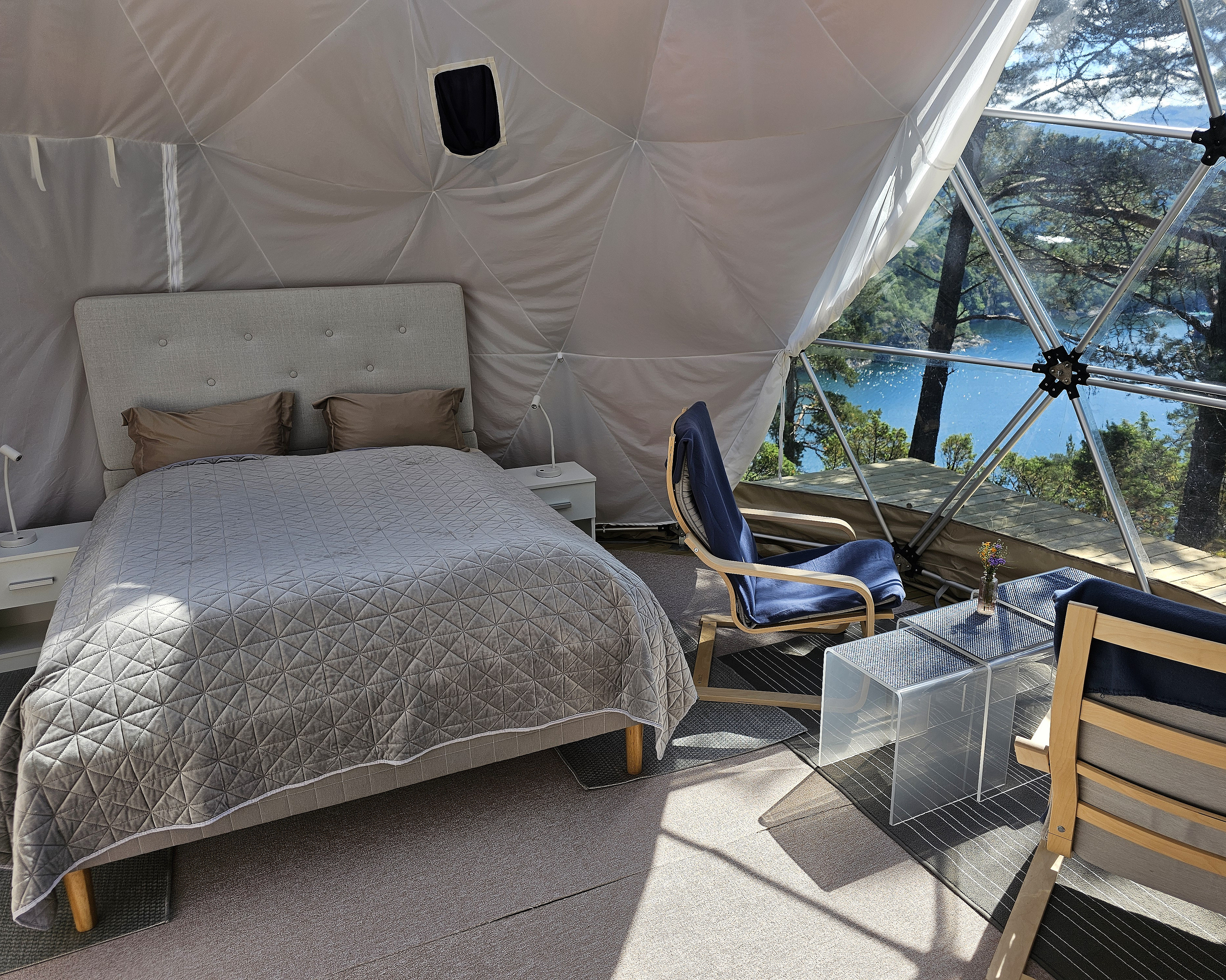 Dome, jacuzzi & sauna