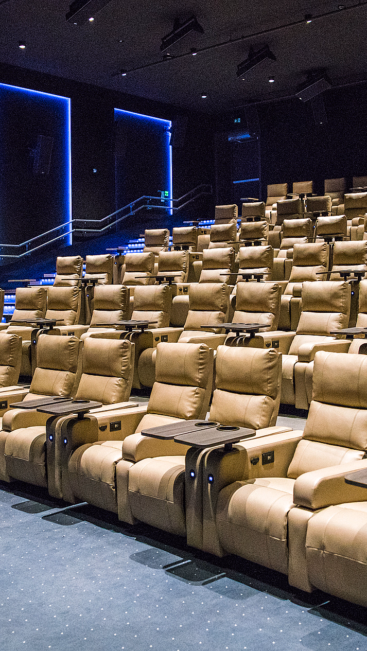 VIP Kino med popcorn og brus - image 2