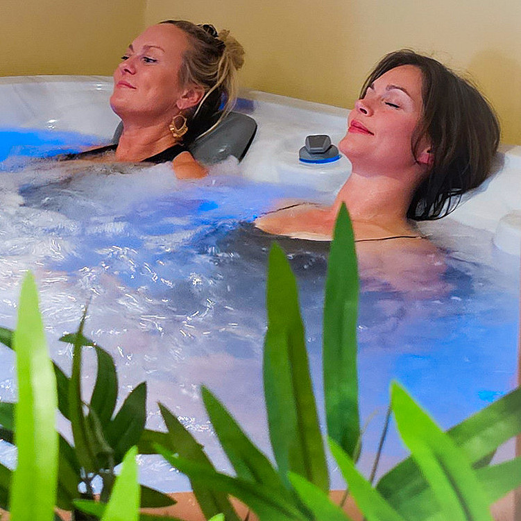Jacuzzi, sauna & isbad