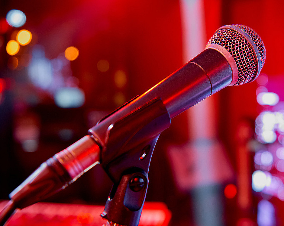 Karaoke Box Date