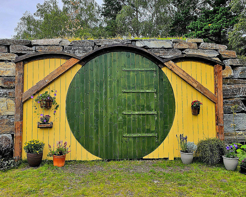 Hobbit Cabin