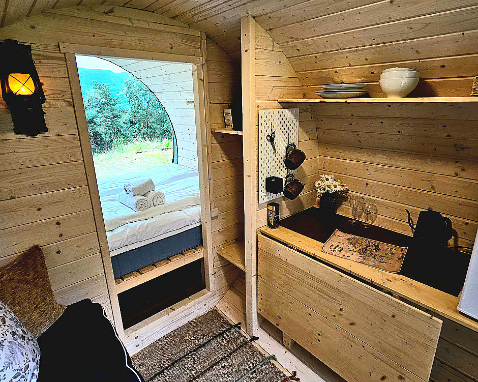 Hobbit Cabin