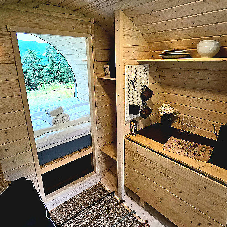 Hobbit Cabin