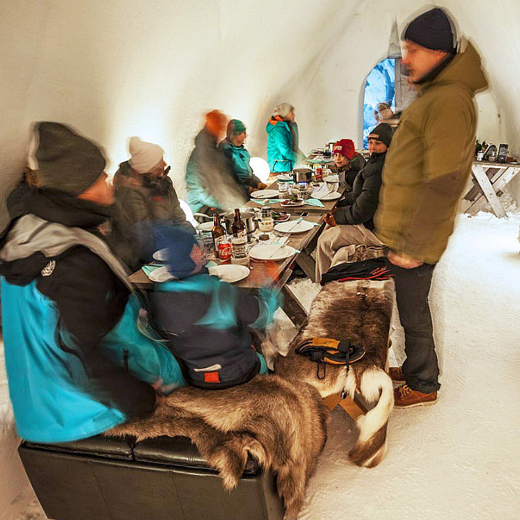 Snøhotell med femretters