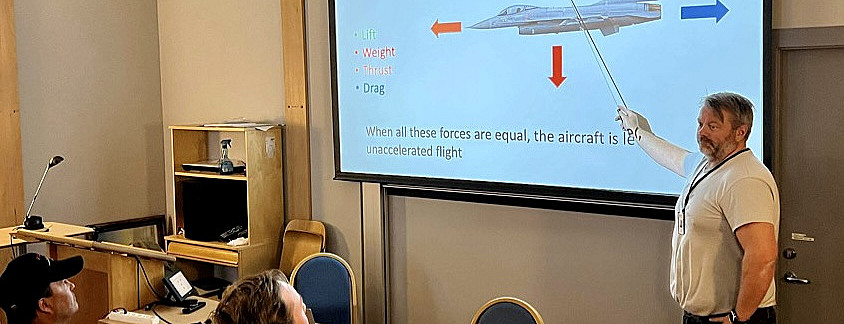 Virtuell F-16 pilot for en dag