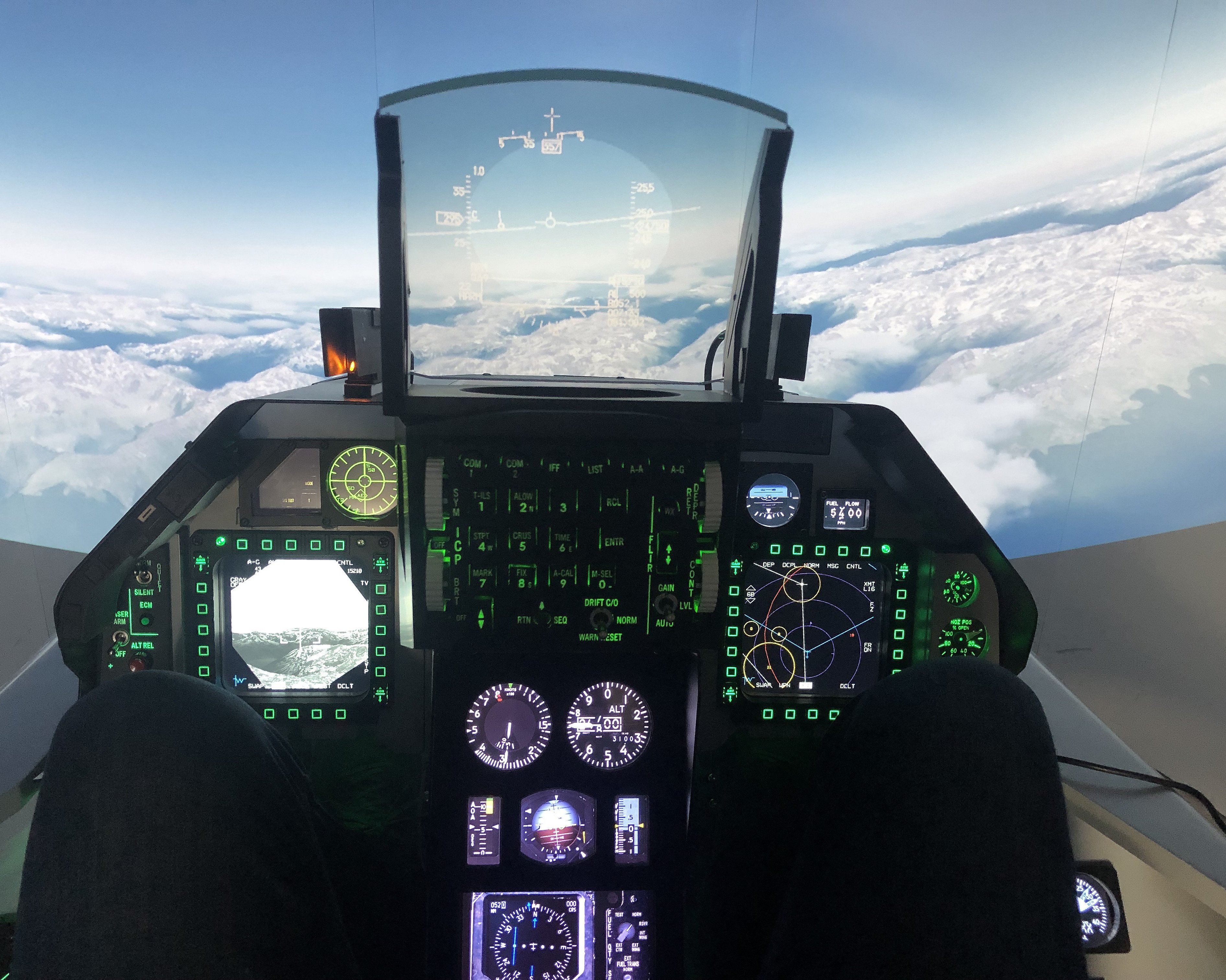 Fly F-16 simulator