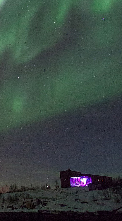 Arctic fjordcabins & destilleriomvisning