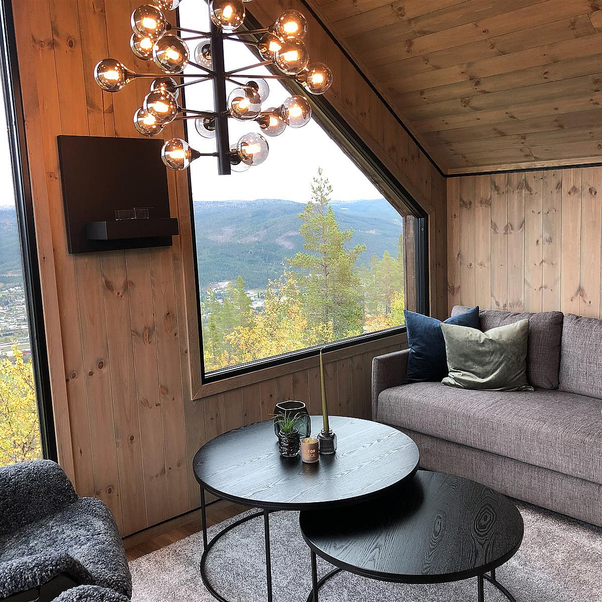 Natt i fjelltopphytte