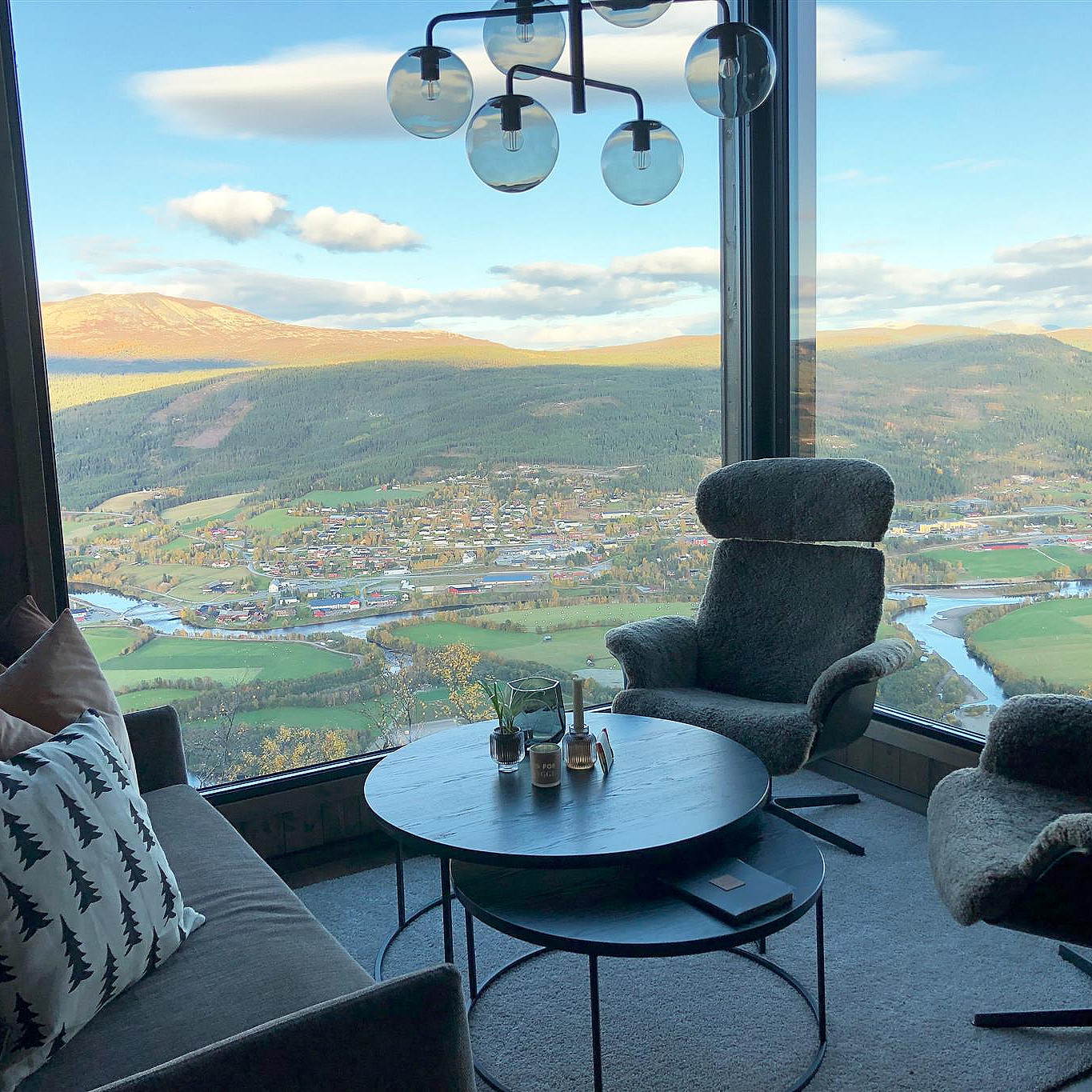 Natt i fjelltopphytte