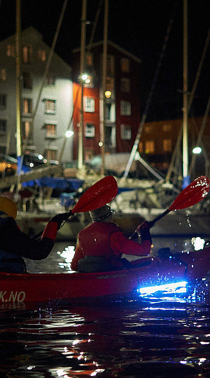 Glødende kajakktur langs Nidelven