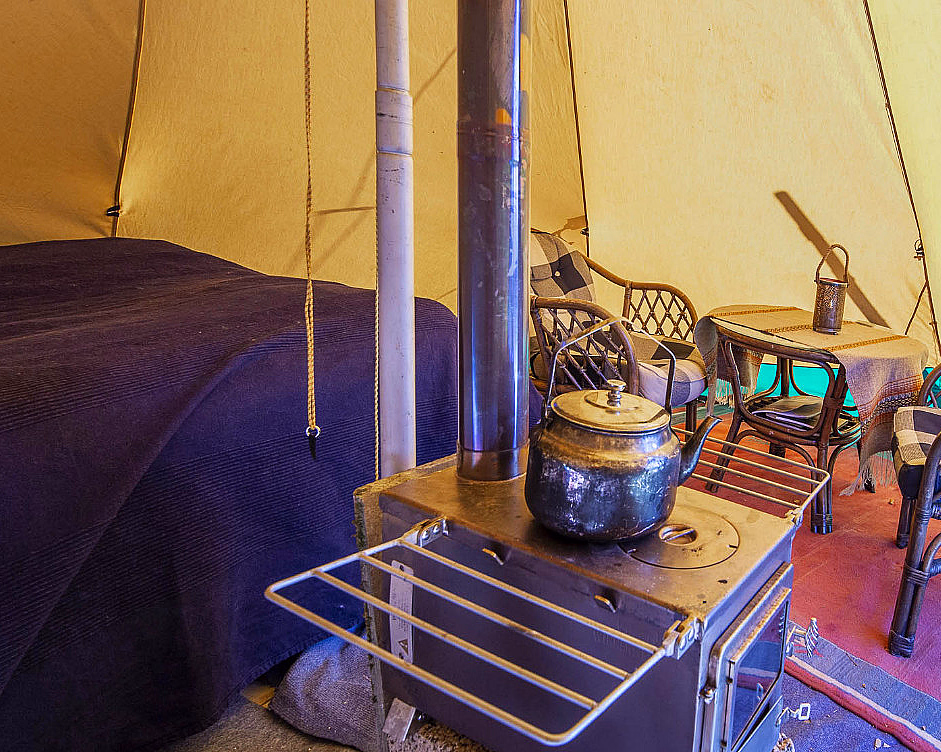 Overnatting i lavvo - image 3